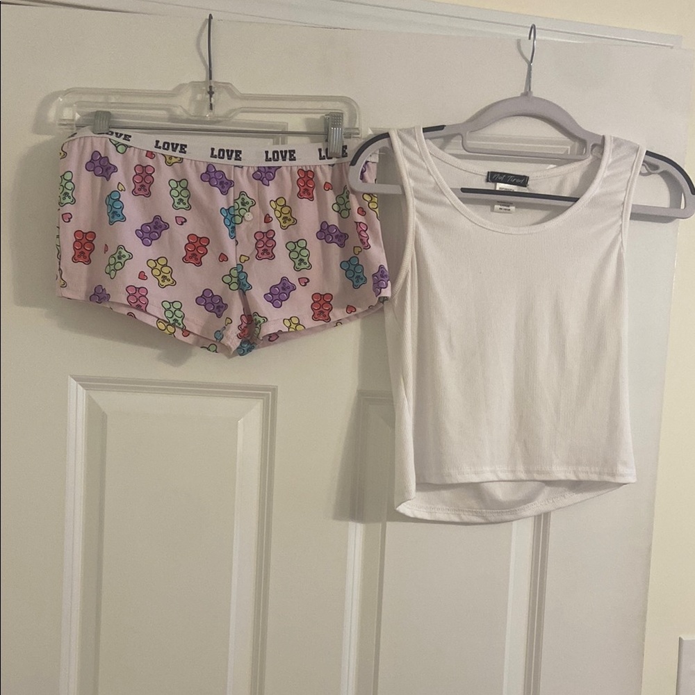🧡 Women’s pajama set